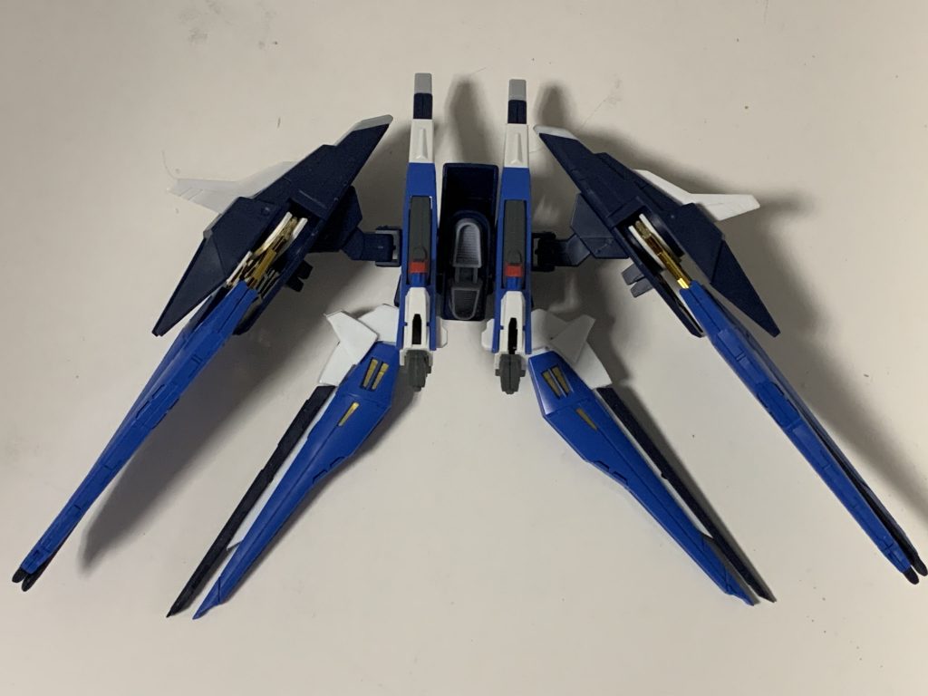 ドラグーンバインダー収納状態です。
加工が大変でした…