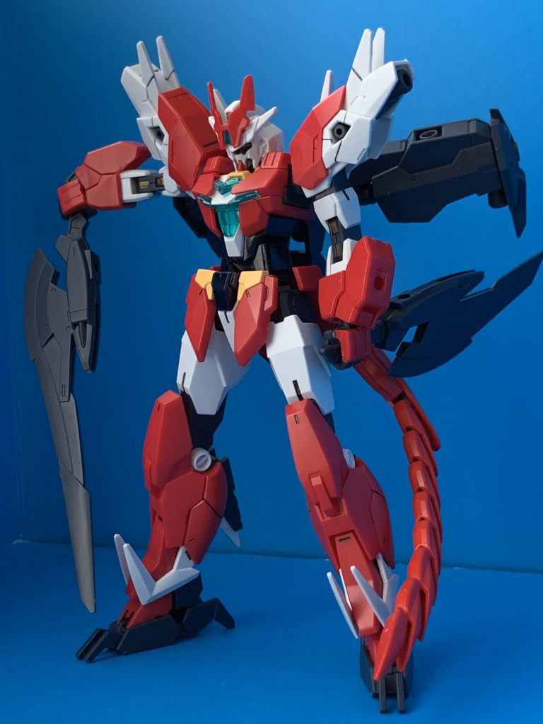 武器のスラッシュブレイドは、片方を短身化して取り回しやすくしました。