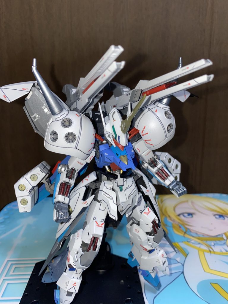 ダインスレイブには三日月達を含めて多くの人達が傷付いていき、憎い武装ではありますが、やはりつけてしまいました(゚ω゚)