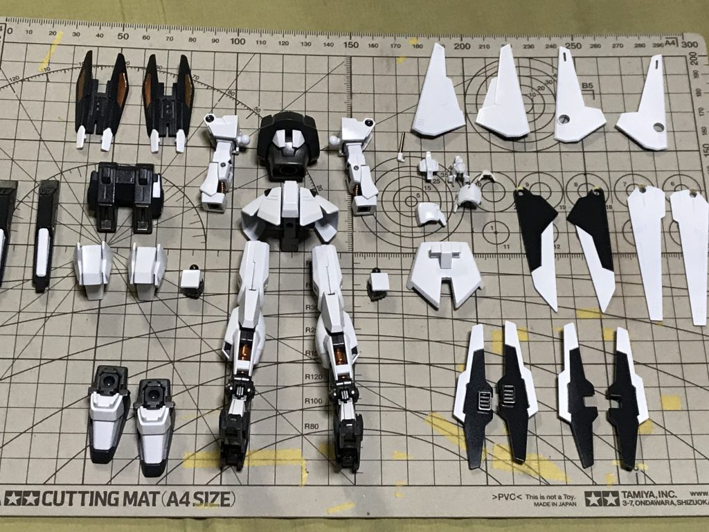 今回はあんま制作途中を撮ってなかったんで、こんなモノでお茶濁しを