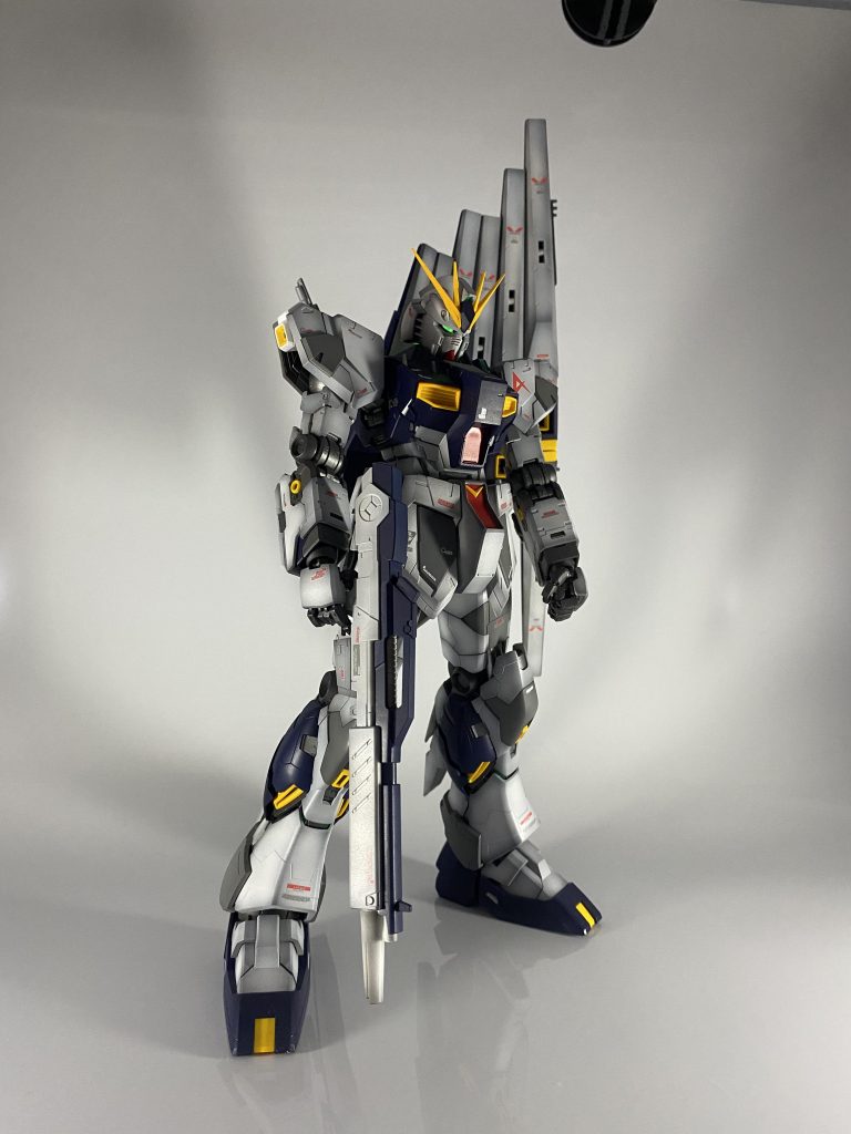 武器マウント時　目は光らせてます。めっちゃかっこいい。