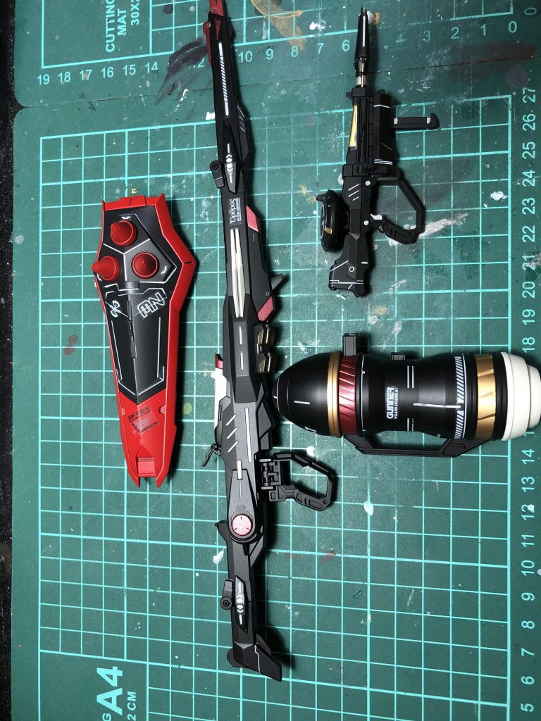 武器、盾、ゴージャスなテ○ガ。