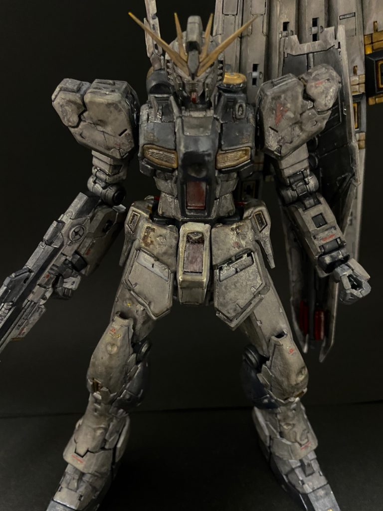 カトキ立ちがあんま上手じゃないんですけどご了承くださいw
脚部や胸部に熱で柔らかくし、あまり強調しすぎないように凹みを作りました。