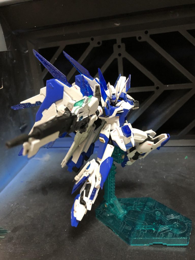 ライフル構え。
