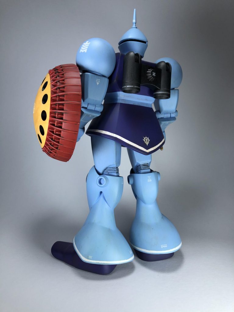 ギャンのたくましい後ろ姿