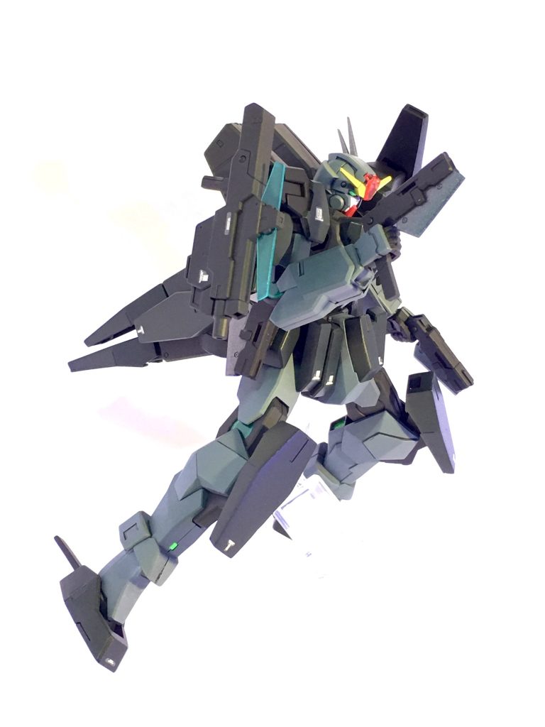 狙撃機ですが、本編ではハンドガンの活躍の方が多いイメージです。