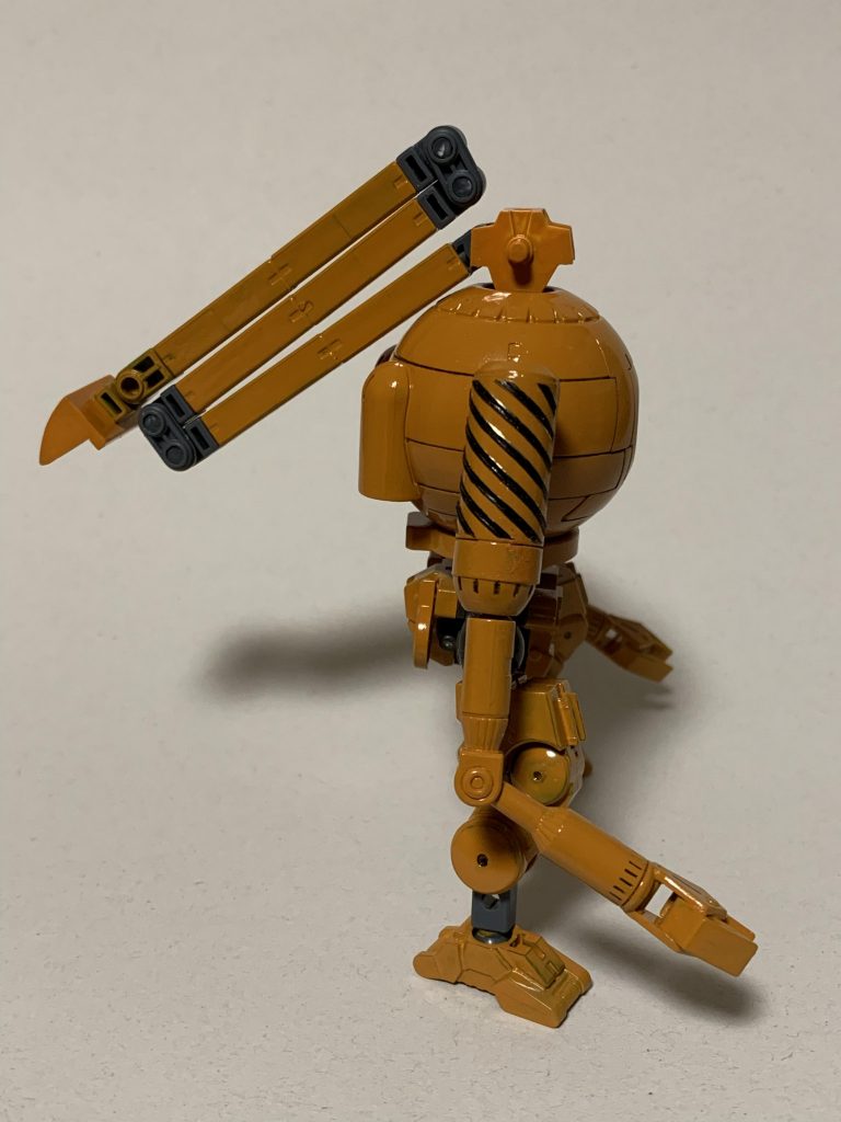 聖王国製従兵機–3枚目/制作者:T.K(てぃ〜け〜)
