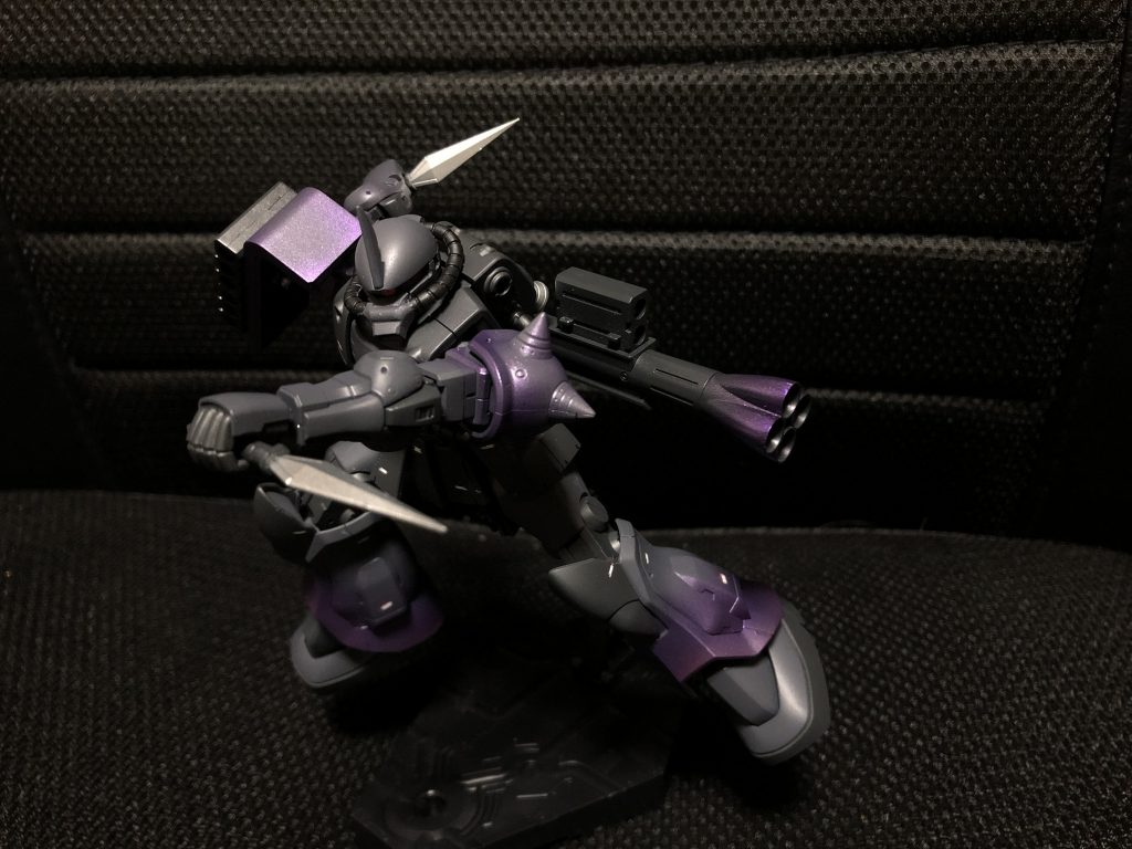 アクション②
クナイも装備しています。