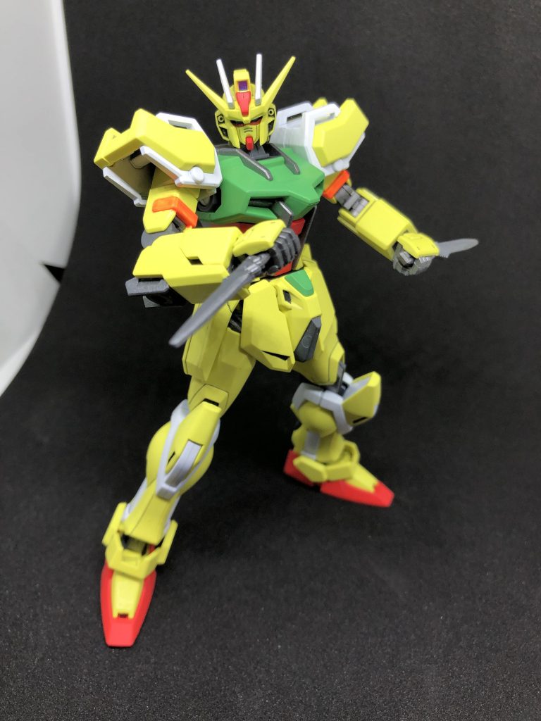 個人的にはストライクガンダムというとアーマーシュナイダーのイメージが強かったりします。