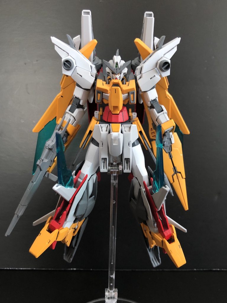 白は真っ白と、ちょっとグレーの入った白の2色を塗り分けています