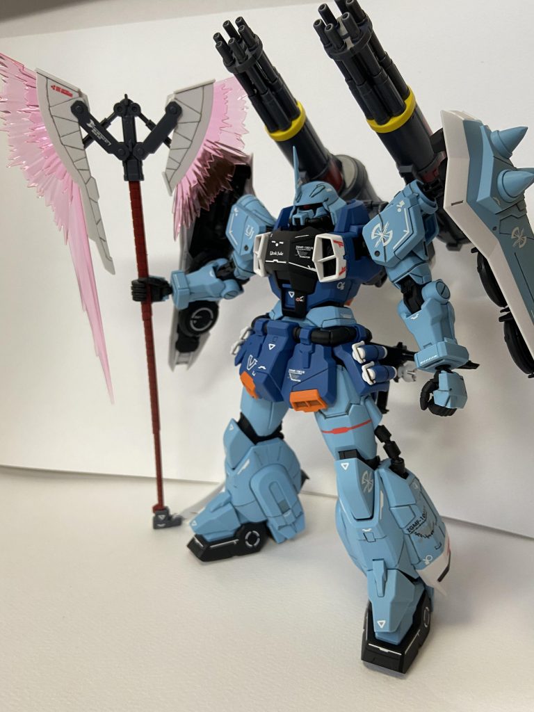 FGしかプラモなかった頃にしたらMGなんて大躍進ですよねスラザク
ビームアックスのアレンジについてはノーコメントで