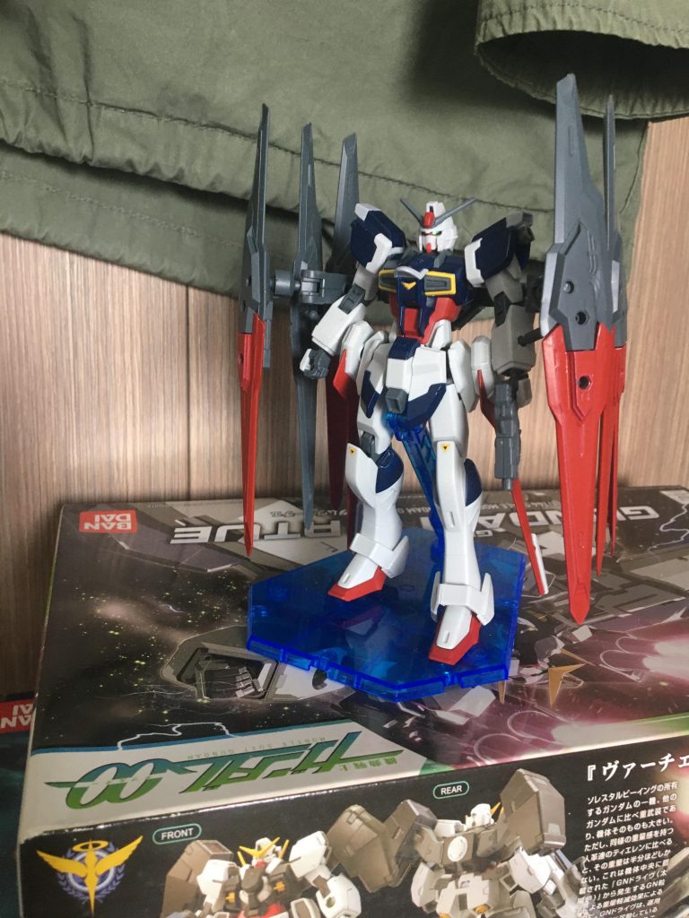 どのような機体にするか
まだ、考えている時のラプトインパルスウィンドです。この時点でバインドドラグーンという構想はあったものの、高機動タイプにするという構想自体はまだありませんでした。