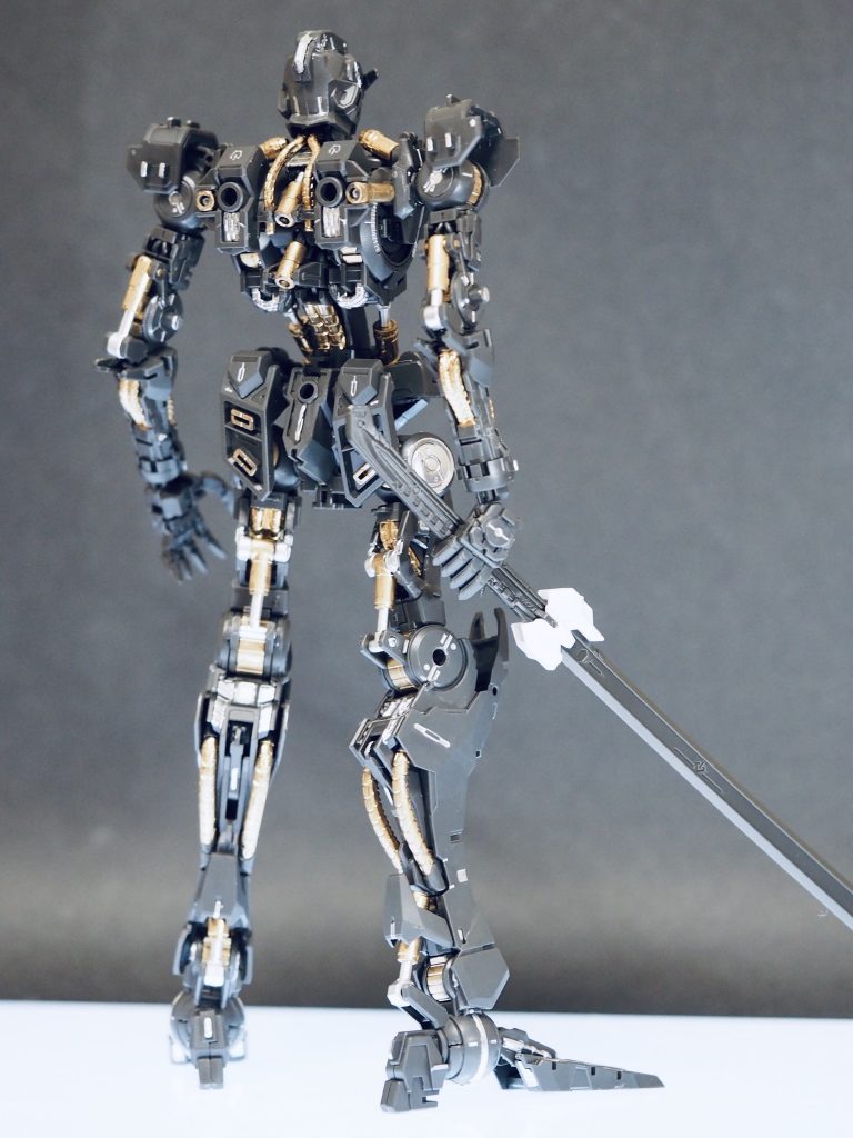 無改造です。
塗装は出来るだけシルバーとゴールドのバランスだけ意識しました。