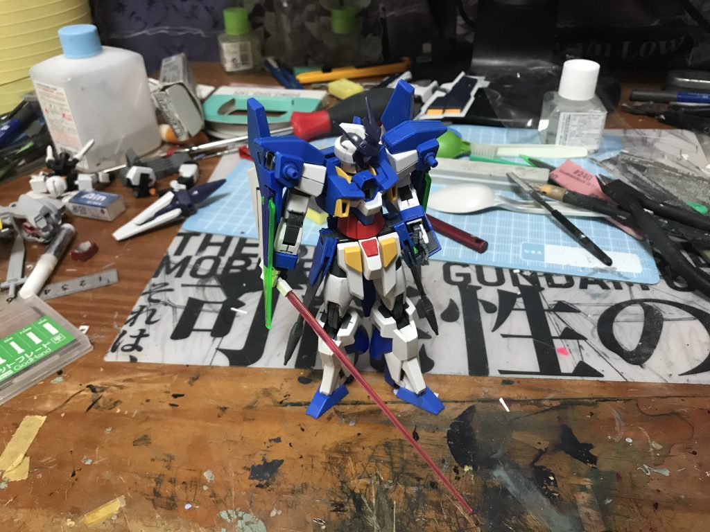 使用キットはAGE2ノーマル、AGE3ノーマル、AGEFX、HWS&SVカスタムウェポンセットジーエンアルトロンの余り、30MM のオプションパーツセットです。オールバンダイ製です。