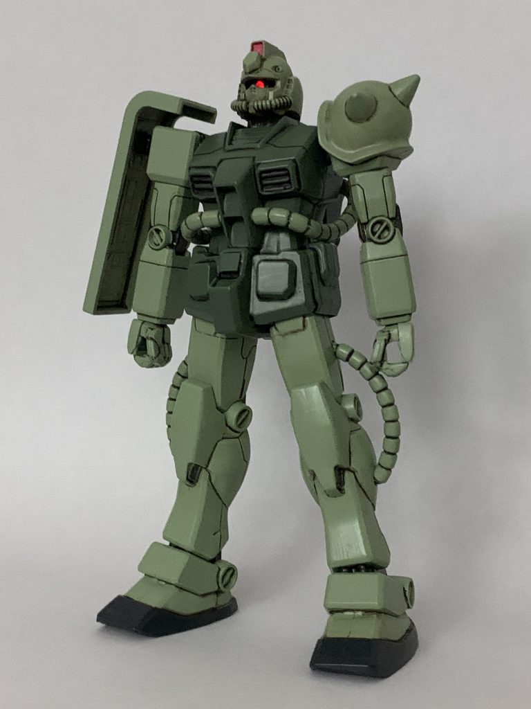 LEDでモノアイが点灯します