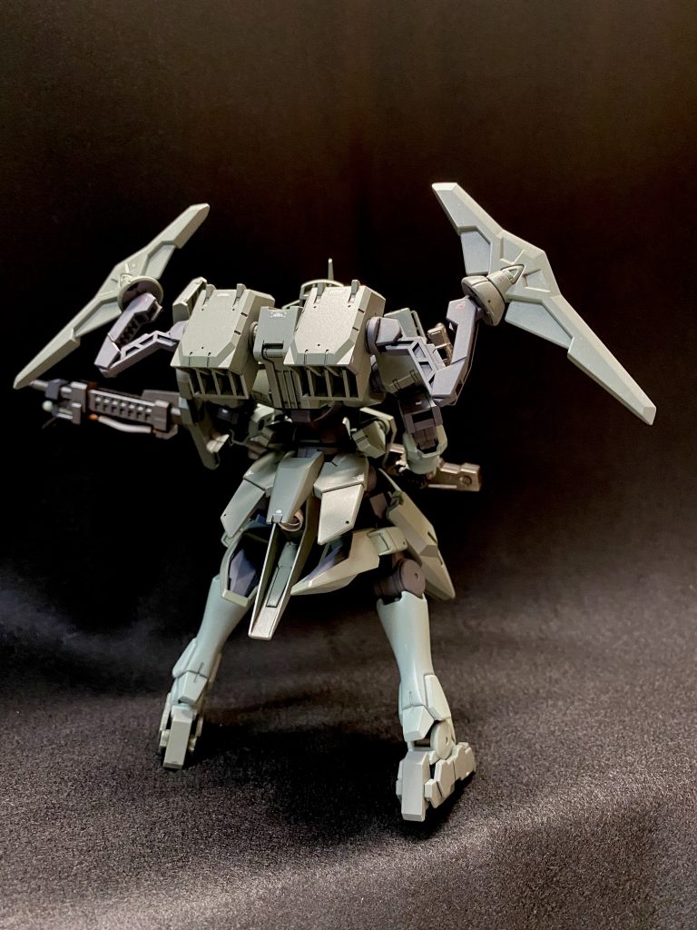 ストライカージンクス–3枚目/制作者：Ryu-Mur