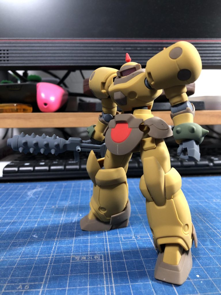 パチ組み→表面処理→モノアイレールのみ部分塗装→つや消し