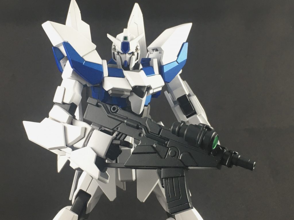 ライフルの名前は「クルツ・ビームマシンガン」にしました
ドイツ語で「切り詰めた」みたいな意味だったはずです
マシンガンも量産機な感じして好きです