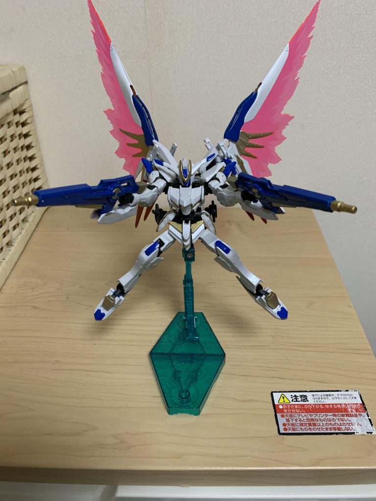 バスターライフルはリボーンズガンダムから拝借してヴァリスっぽい配色にしました