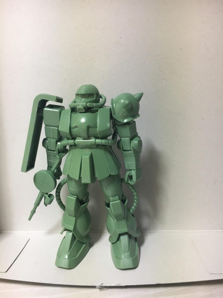 旧キットではなくFGなので造形はとても良いです。ただ足首と首がかたいのでボールジョイントにしました。