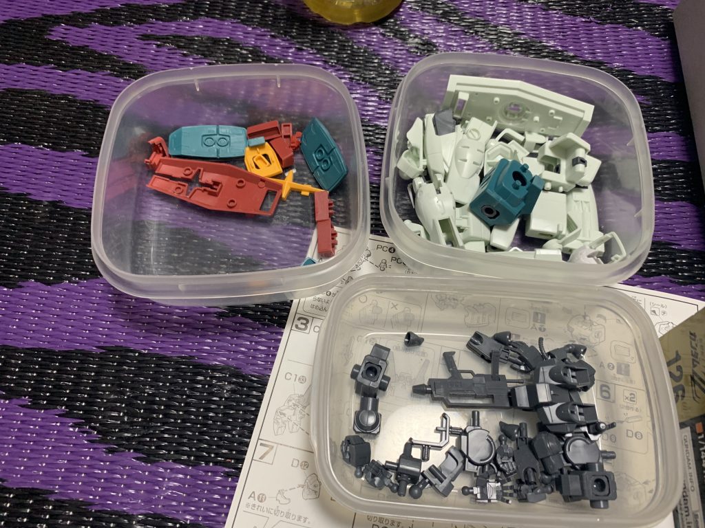 後ハメ加工する所も少なかったので結構作りやすいです。