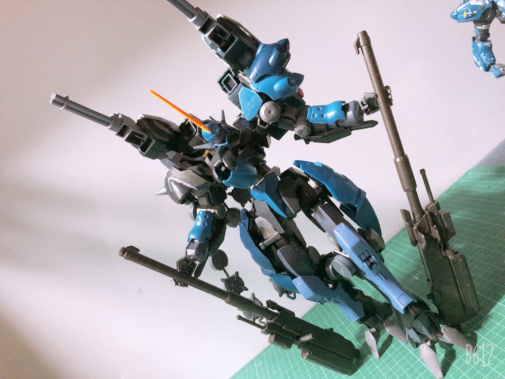 最初期はもっとゴリゴリの砲撃機体にする予定でした