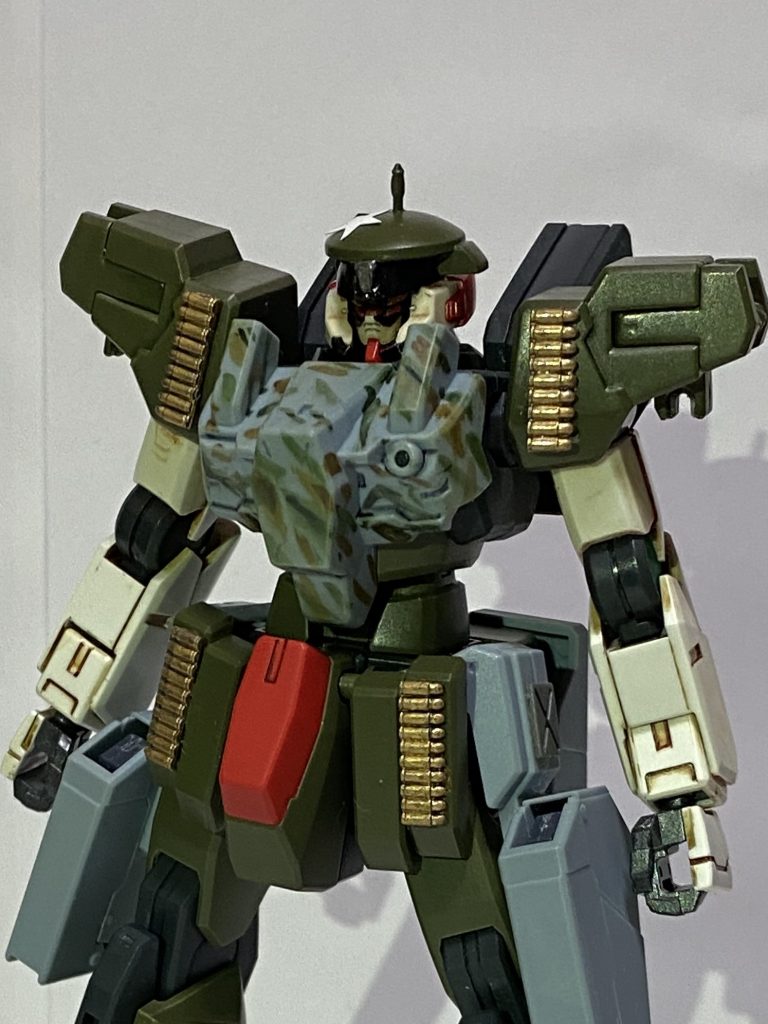 リアルタッチマーカーで迷彩風にしてみました。