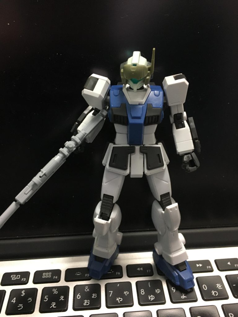 単なるジムだった頃。足は局地型ガンダム。これはこれで好きなカラーリングです。