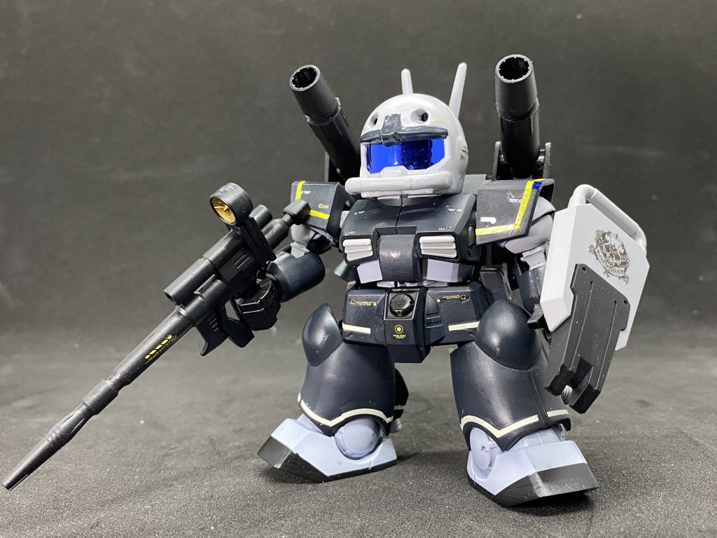 肩パッドは、SD陸ガンの余りを加工して使ってます!