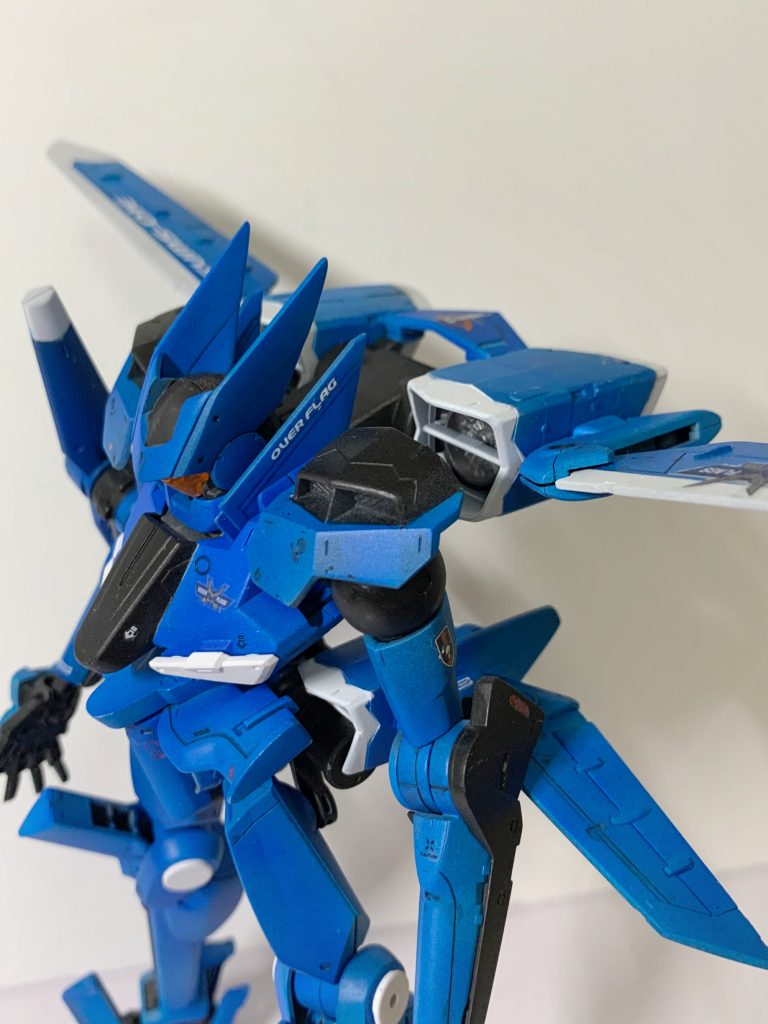グラハム専用フラッグカスタム(1/100オーバーフラッグ)–2枚目/制作者：@overdrive11