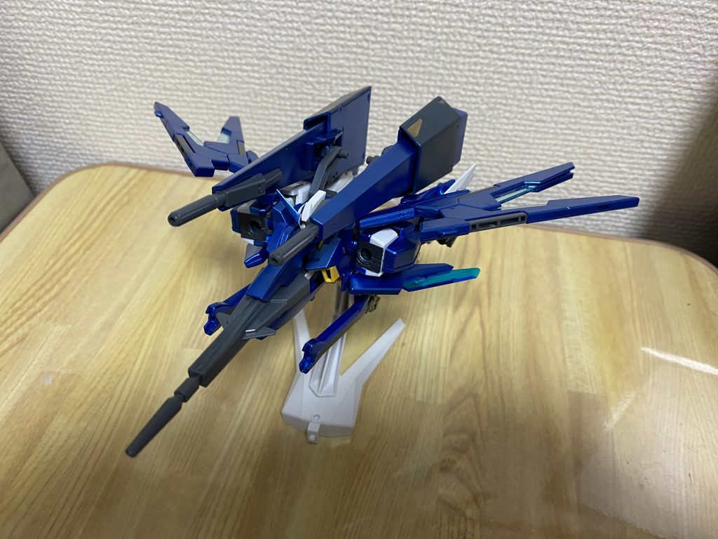 AGE2なのでストライダー形態にもちゃんとなれます。