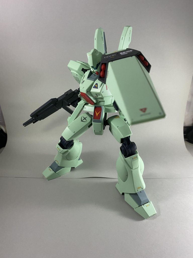 シールドミサイル
盾は大きいので情報の仕込み甲斐がありますね。