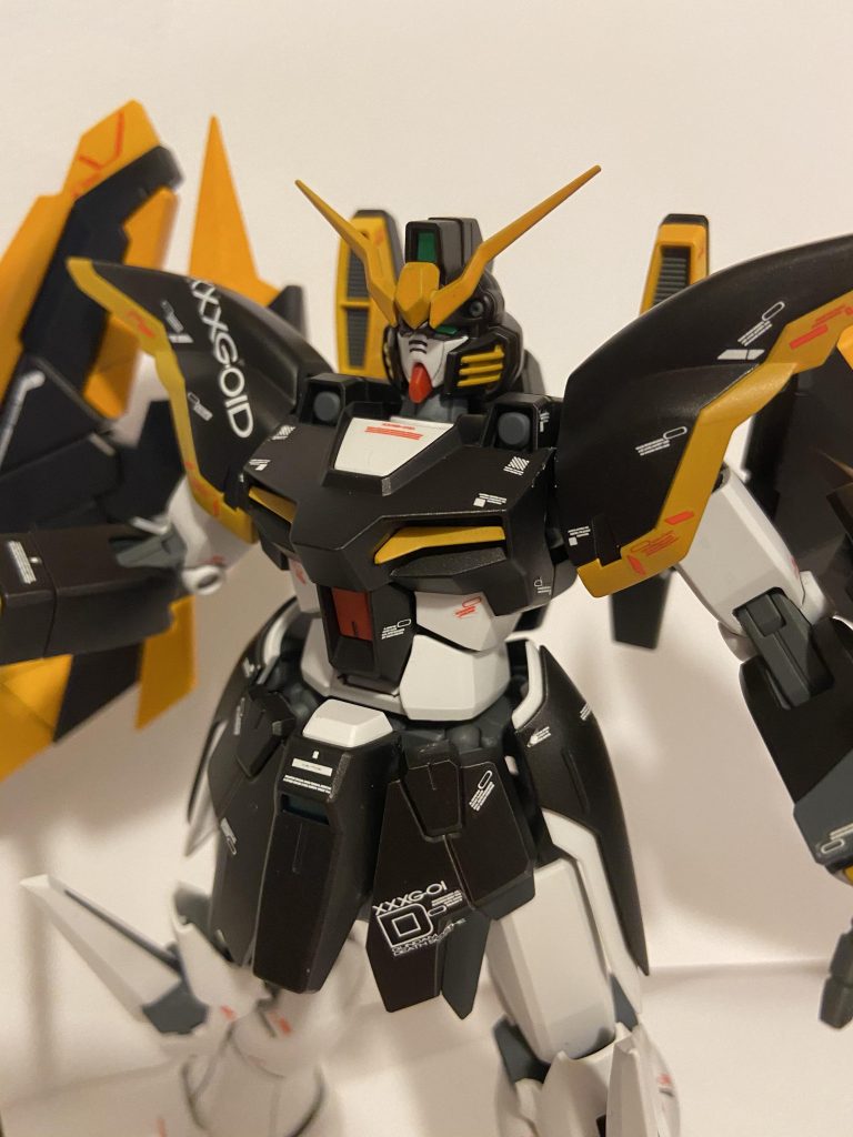 胸部アップ
やっぱりメットは黒じゃないと