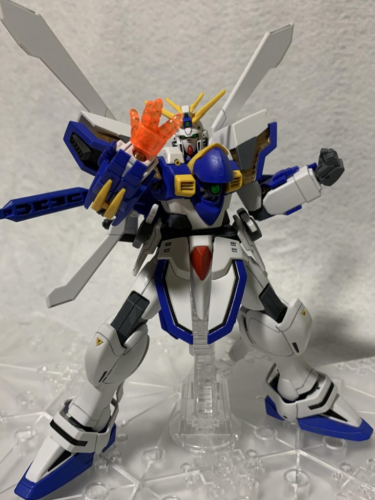 俺のこの手が真っ赤に燃えるぅ! 勝利を掴めと! 轟き叫ぶぅ!