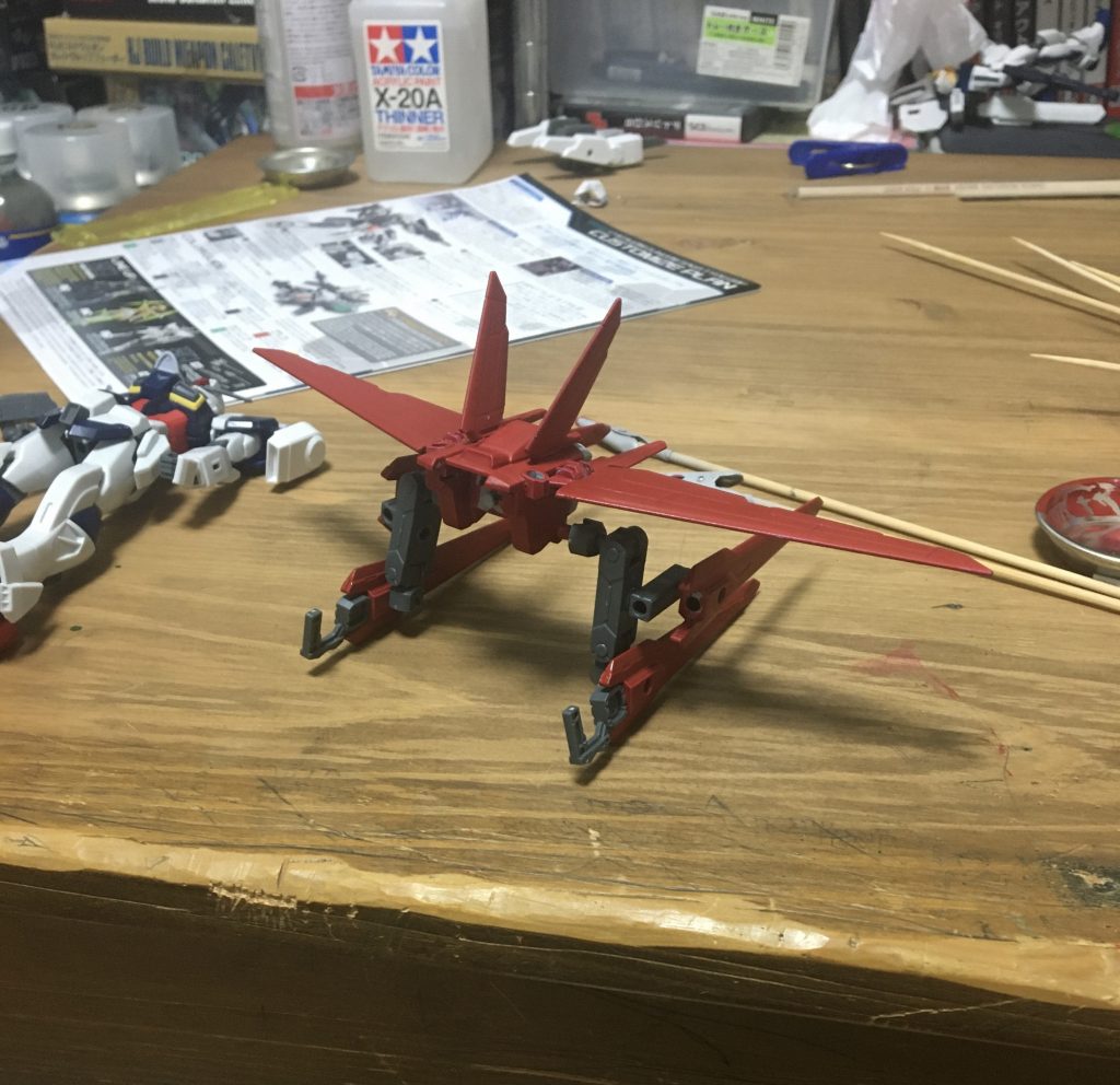 これがラプトインパルスの最初のバックパックとも言えるバインドブースターです。バインドブースターは先ほども書いた通りに元々のインパルスのブースターの代わりにバインダーガンを装着することで、機動力を上げることに加えて、単体での戦闘力を得ることに成功しました。これ以外にもラプトインパルスのバックパックの作成。またはこのバインドブースター自体の改造も考えております。