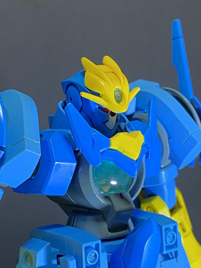 眼はガンダムマーカーのロイヤルメタレッド