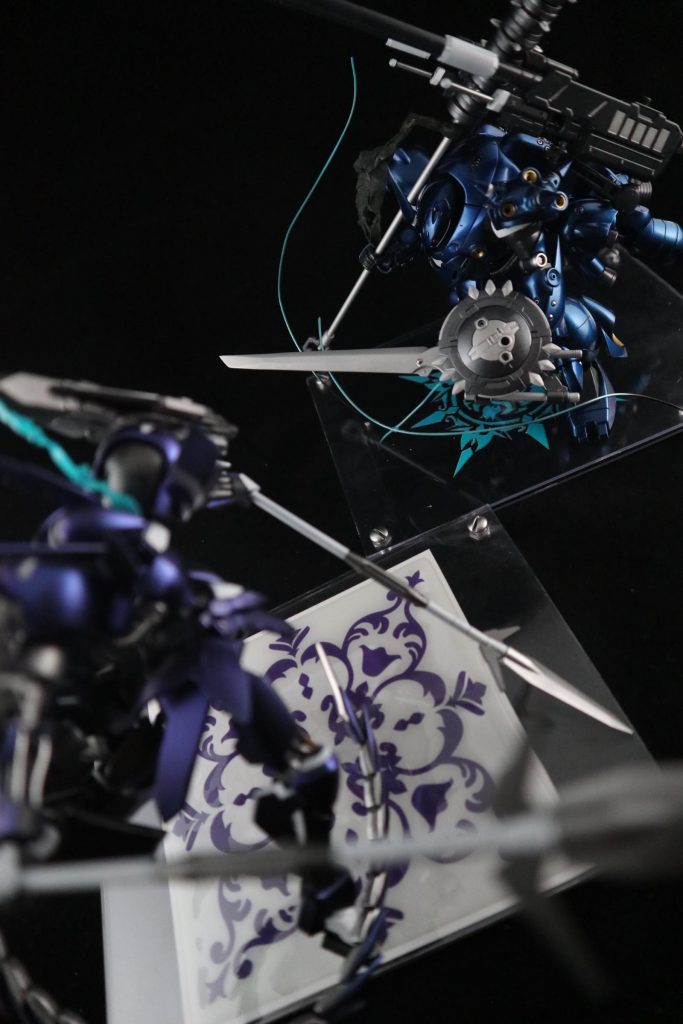 天使崇拝者「グリムゲルデ・ヴァイオレット」との激しい戦いの末彼は…(´；ω；`)


自分の作った機体同士のバトルという胸熱展開やってみたかった(*´ω｀*)

以上です。
魔法陣は塗装です。感想やら質問等ありましたらコメントくださいませm(_ _)m