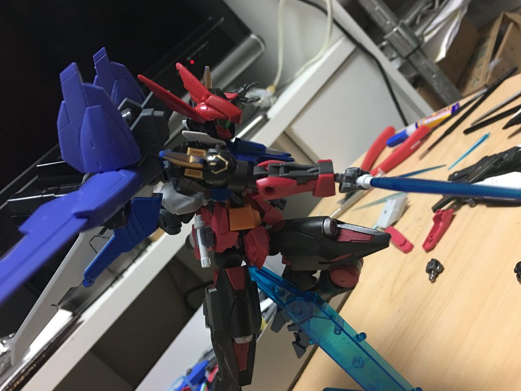 初期案、というか、飼い猫に破壊された過去作とジャンクをいじっていたら何故か今の形に