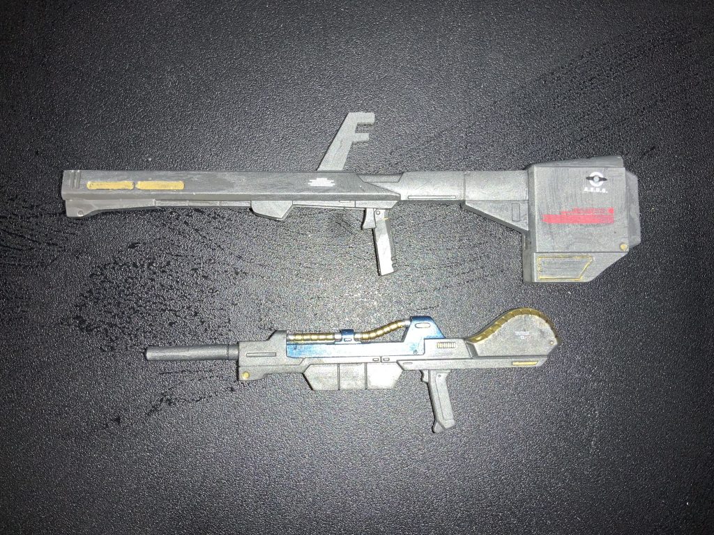 武器もパッケージアート見ながら細かく塗り分けました(o^^o)