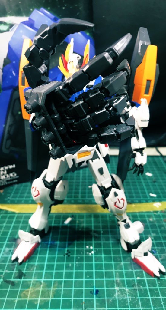 手を大きくしてみた