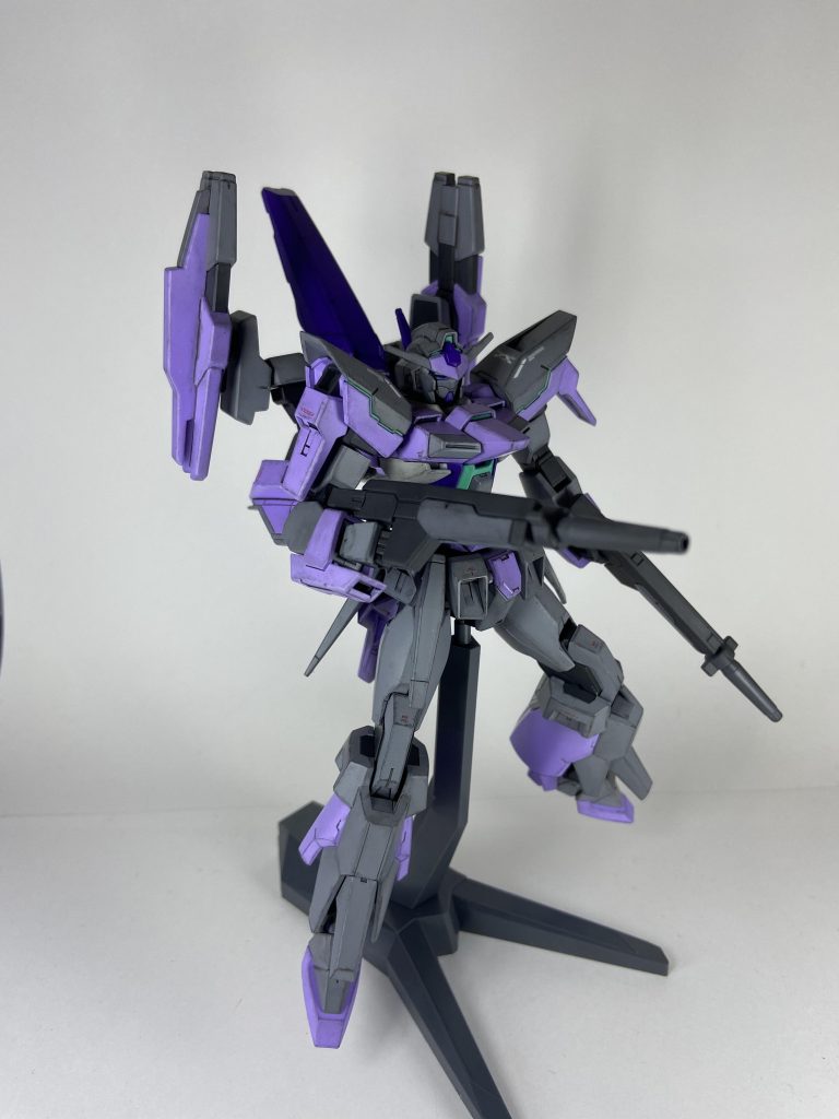 ・ドッズライフル×2ツインドッズキャノンを手持ちにしたライフル。スタングルライフルよりも威力は低いが、連射性に優れており取り回しが良い。