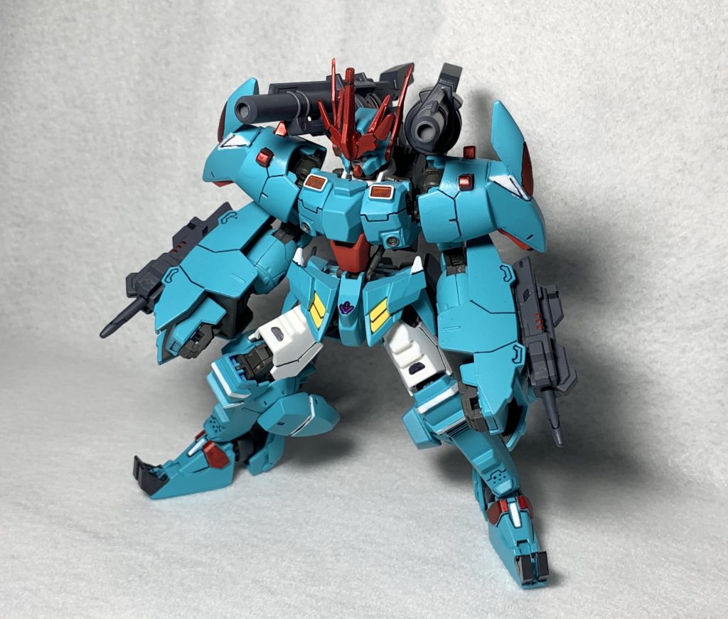 主に牽制に使われるバズーカ
弾倉を入れ替える事で、信号弾を発射することが可能