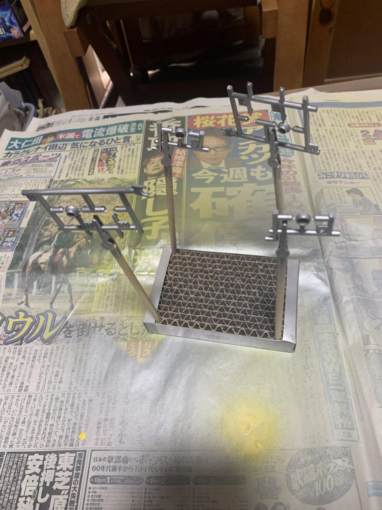 バーニアをシルバーで塗装した所