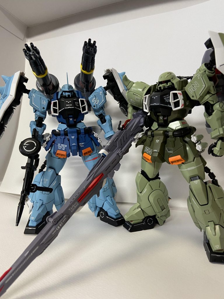 ガナーザクウォーリアと並べて
リマスターじゃないディアッカのガナザクをイメージして塗ったので最高に良い並び