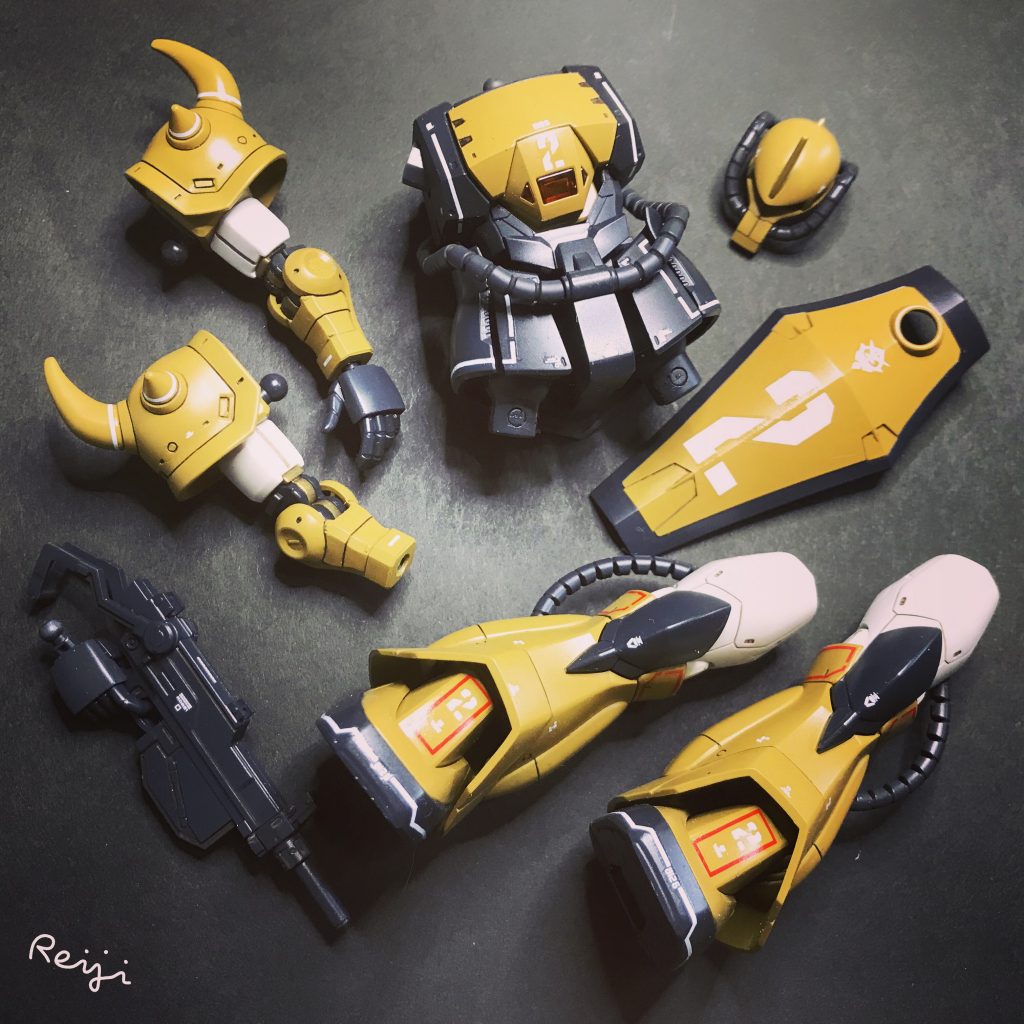 MSVらしさを出すには、やはりラインデカールは必需品です。