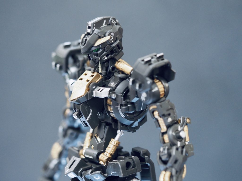 外装が無くても立派なガンダムに見えるのでは?と思い、外装が無くても見栄えが良く見えるように配色を意識しました。