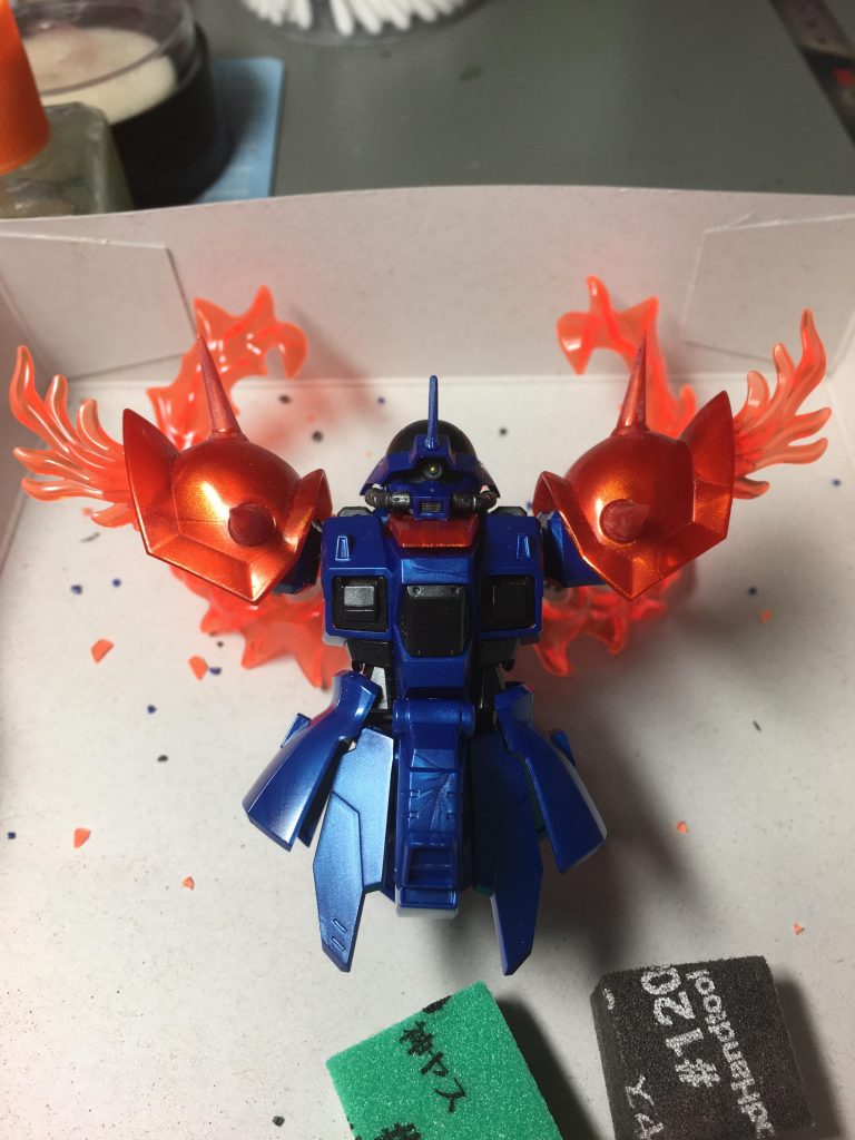 モノアイにはハイキューパーツのVCドームを使ってます。