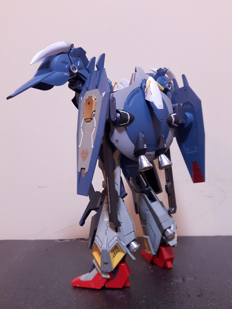 後ろから。フォビドゥンガンダムのバックパックです。