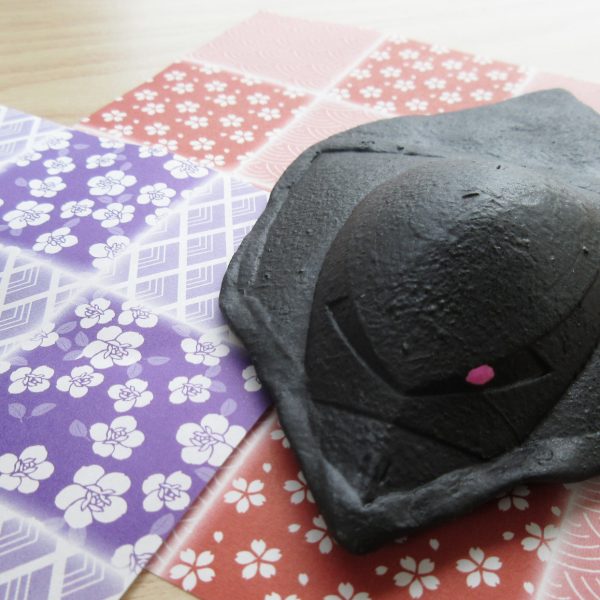 お茶菓子にお土産に亀の子せんべい  グラブロver