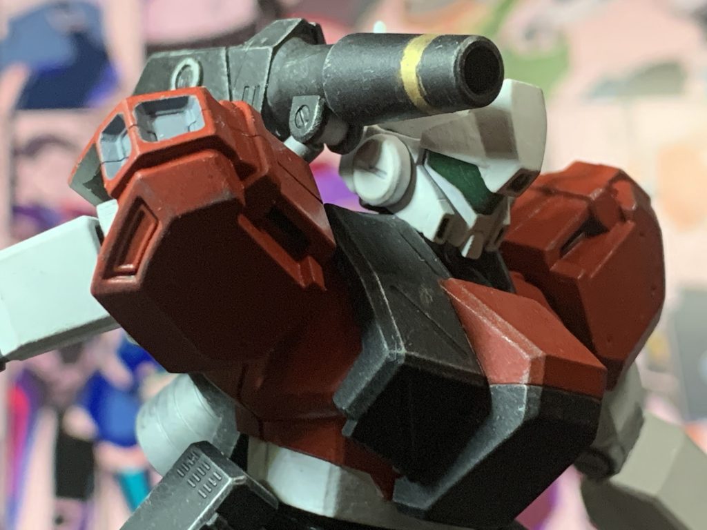 ジェガンのキャノンタイプ。
重装型とは違い、ジムキャノンを意識した機体構成になっている。